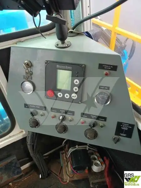 Ọkọ̀ ojú omi tí ó mú ìdọ̀tí fún tà