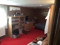 Ọkọ̀ ojú omi tí ó mú àwọn ìkọ́kọ̀ fún tà