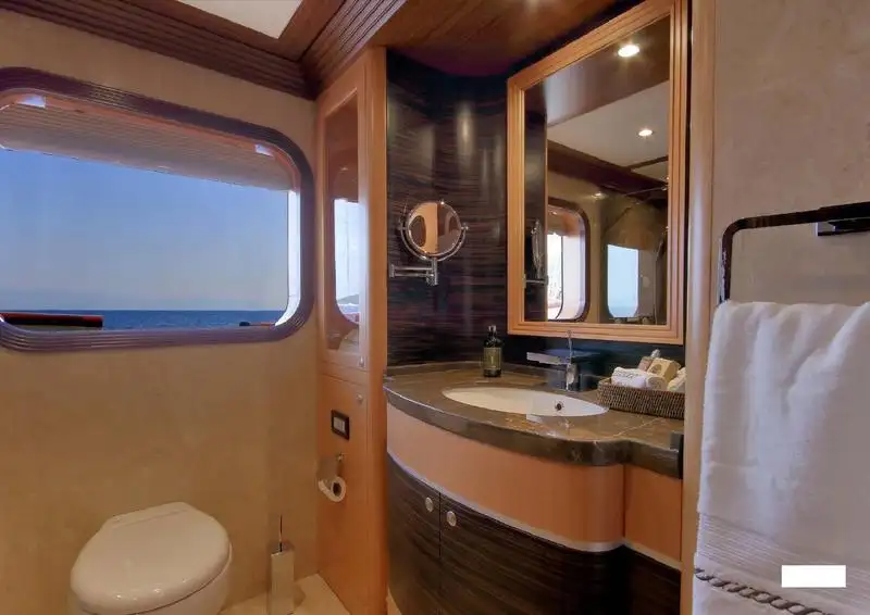 Yacht fún tà