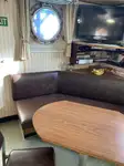 Ọkọ̀ tí ó mú epo / kemikali fún tà