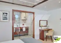 Ọkọ̀ ojú omi ìrìn-àjò fún tà