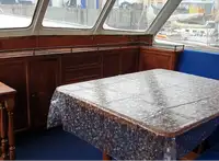 Ọkọ̀ ojú omi ìrìn-àjò fún tà
