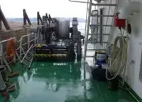 Ọkọ̀ ojú omi tí ó mú ìdọ̀tí fún tà