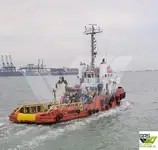 Ọkọ omi ti o mu ọja fún tà
