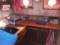 Ọkọ omi ti o fa fún tà