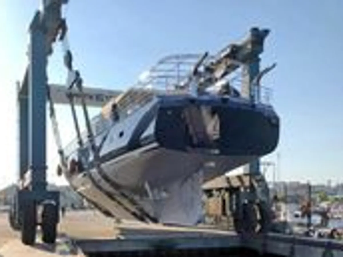 Yacht fún tà