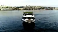 Ọkọ̀ ọpọlọpọ̀ ènìyàn fún tà