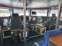 Ọkọ̀ ojú omi ìrìn-àjò fún tà