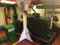 Ọkọ̀ ojú omi tí ó mú ìdọ̀tí fún tà