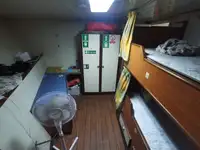 Ọkọ omi ti o mu ọja fún tà