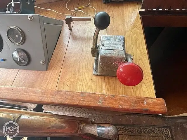 Ọkọ̀ tí ó mú ẹja fún tà