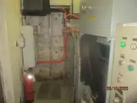 Ọkọ̀ tí wọn fi maa ń gbé ohun èlò tí ó ní ìdáná fún tà