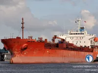 Ọkọ̀ tí ó mú epo / kemikali fún tà