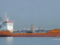 Ọkọ̀ tí ó mú epo / kemikali fún tà