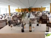 Ọkọ̀ ojú omi ìrìn-àjò fún tà