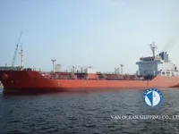Ọkọ̀ tí ó mú epo / kemikali fún tà