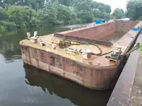 Barge fun tita