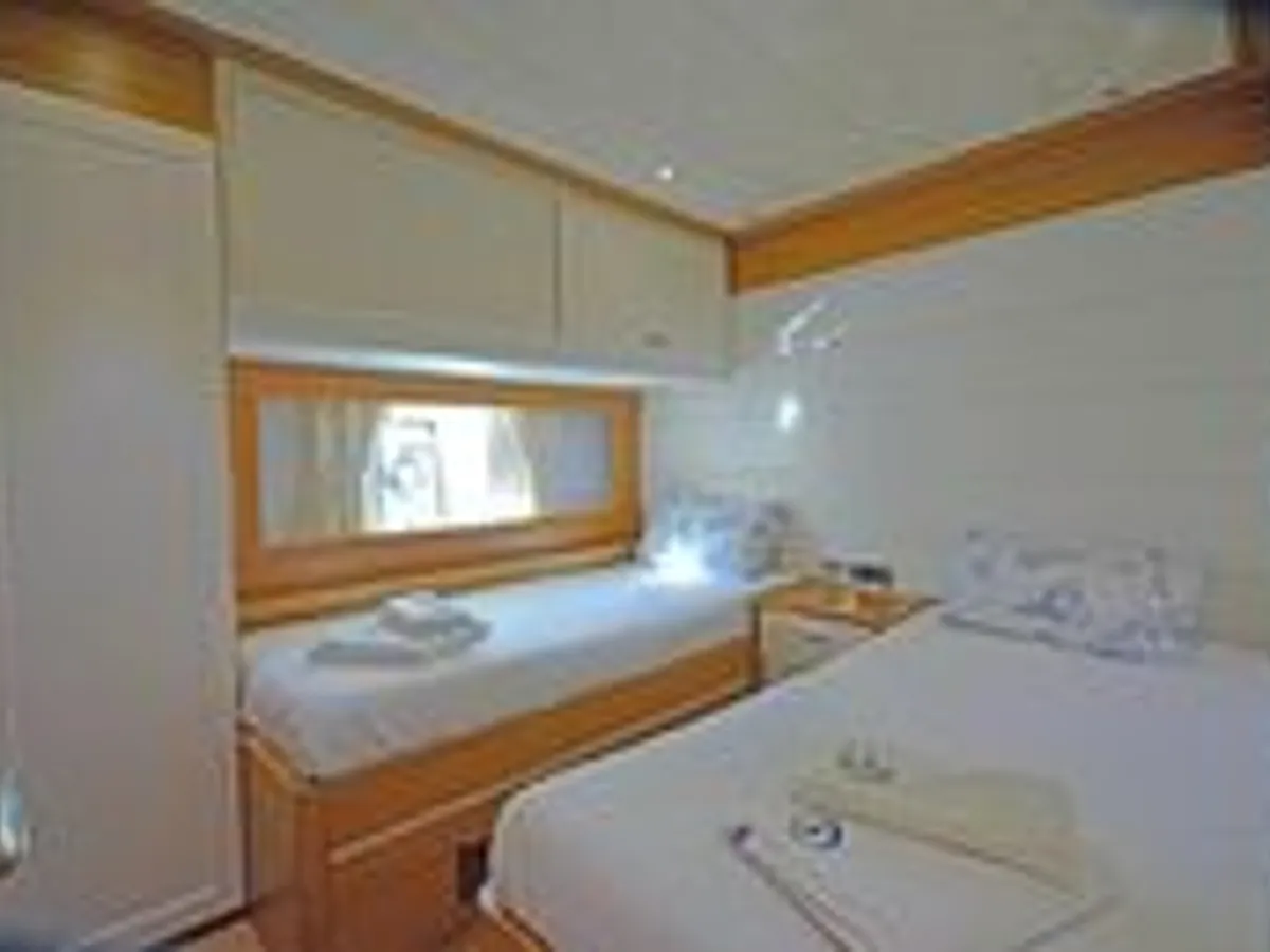 Yacht fún tà