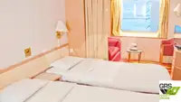 Ọkọ̀ ojú omi ìrìn-àjò fún tà
