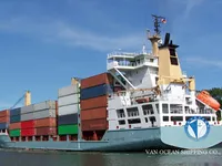 Ọkọ̀ tí wọn fi maa ń gbé ohun èlò tí ó ní ìdáná fún tà