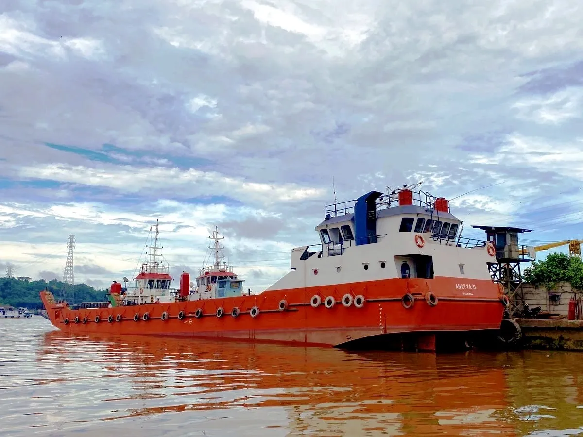 Ọkọ omi Landing, Tank fún tà