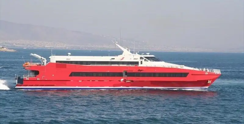 Catamaran fún tà