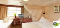 Ọkọ̀ ojú omi ìrìn-àjò fún tà