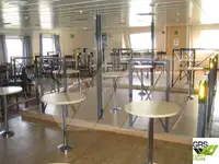 Ọkọ̀ ọpọlọpọ̀ ènìyàn fún tà