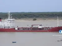 Ọkọ̀ tí ó mú epo / kemikali fún tà