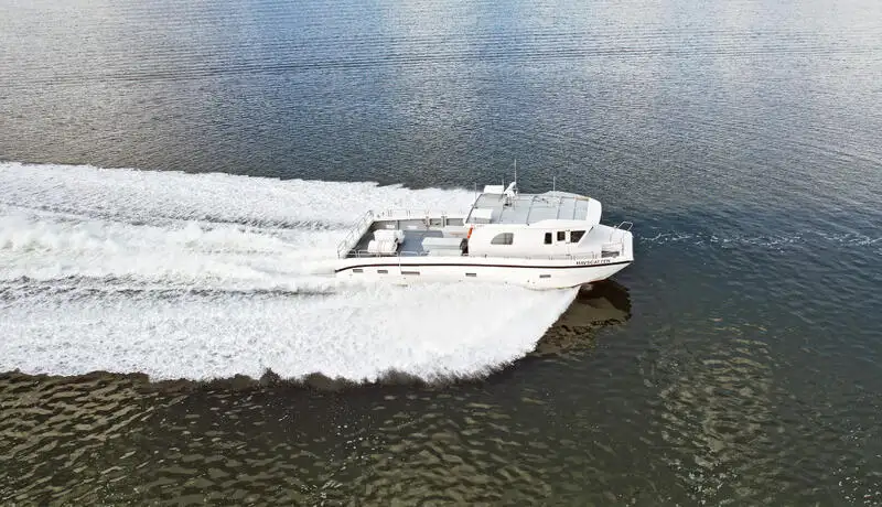 Catamaran fún tà