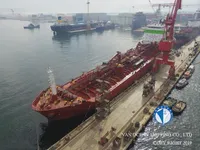 Ọkọ̀ tí ó mú epo / kemikali fún tà