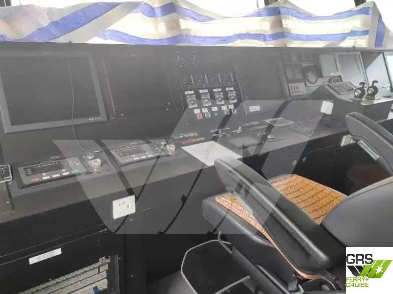 Ọkọ̀ ọpọlọpọ̀ ènìyàn fún tà