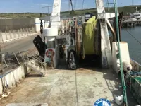 Ọkọ̀ tí ó mú ẹja fún tà