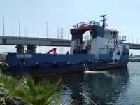 Ọkọ omi ti o mu ọja fún tà
