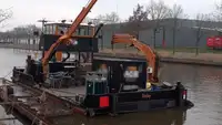 Ọkọ̀ ojú omi tí ó mú àwọn ìkọ́kọ̀ fún tà