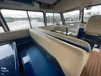 Ọkọ̀ ojú omi ìrìn-àjò fún tà