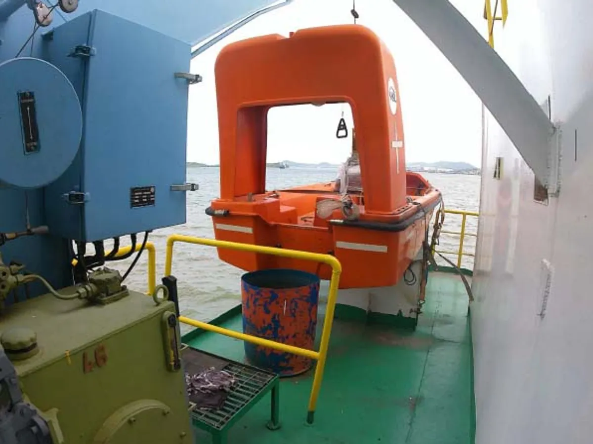 Ọkọ omi Landing, Tank fún tà