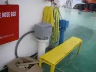 Ọkọ̀ ojú omi tí ó mú ìdọ̀tí fún tà