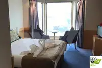 Ọkọ̀ ojú omi ìrìn-àjò fún tà