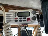 Ọkọ̀ tí ó mú ẹja pọ̀ fún tà