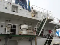 Ọkọ̀ tí ó mú epo / kemikali fún tà