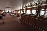 Ọkọ̀ ọpọlọpọ̀ ènìyàn fún tà