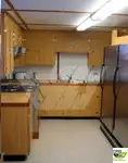 Ọkọ omi ti o mu ọja fún tà