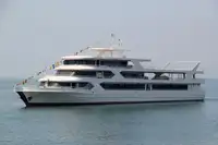 Ọkọ̀ ọpọlọpọ̀ ènìyàn fún tà