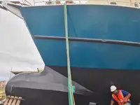 Ọkọ̀ tí ó mú ẹja fún tà