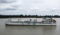 Ọkọ̀ ojú omì fún iṣẹ́ gbigbé LNG fún tà