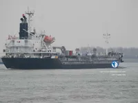 Ọkọ̀ tí ó mú epo / kemikali fún tà