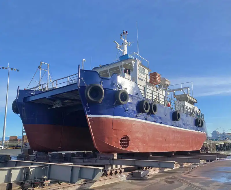 Catamaran fún tà