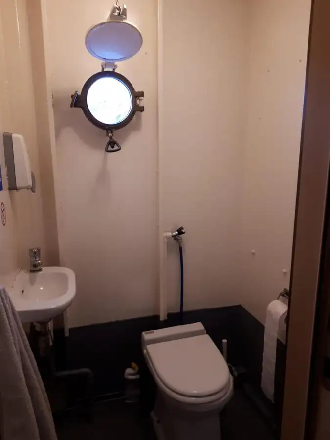 Ọkọ omi ti o fa fún tà
