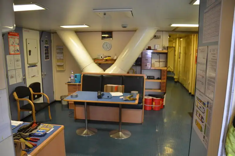 Ọkọ̀ ìtọ́jú àwọn ohun èlò (PSV) fún tà